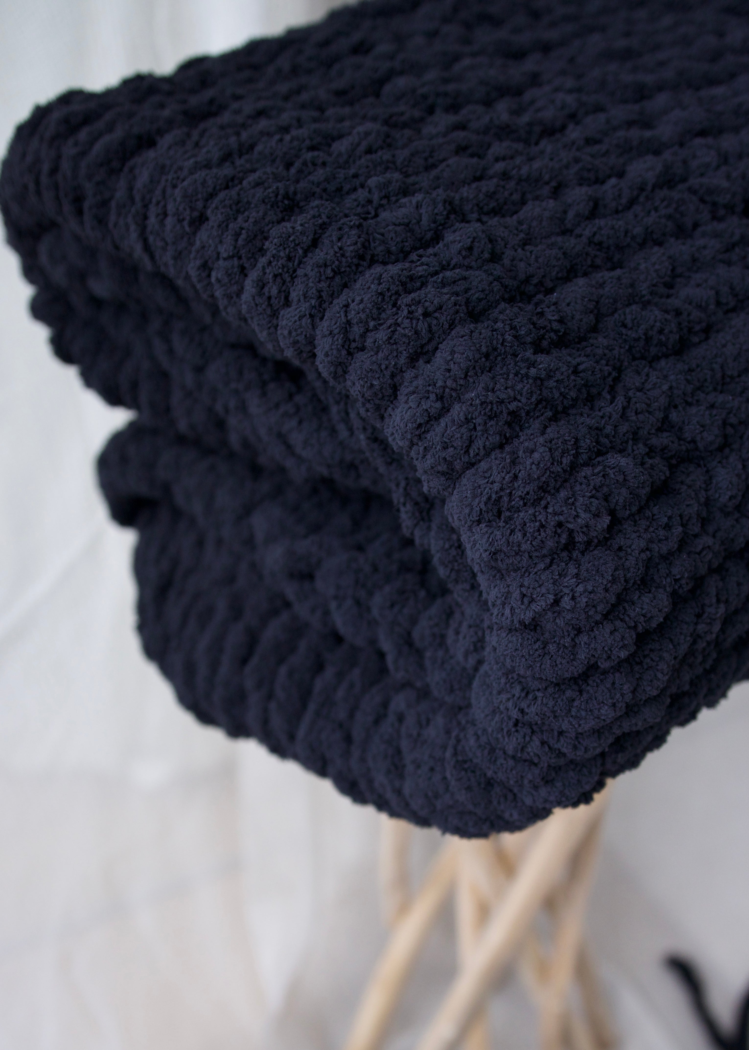Cozy Throw Blanket - Chunky Yarn